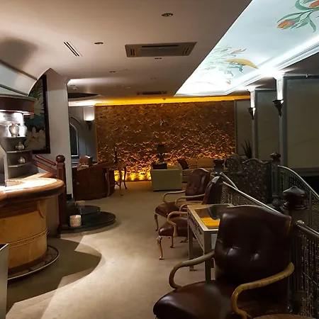 Funda 4* 特拉布宗