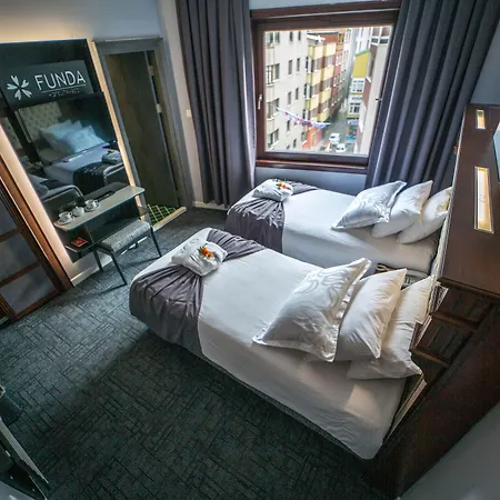 Funda Hotel